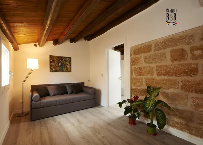 Cannoli Nocleg ze śniadaniem